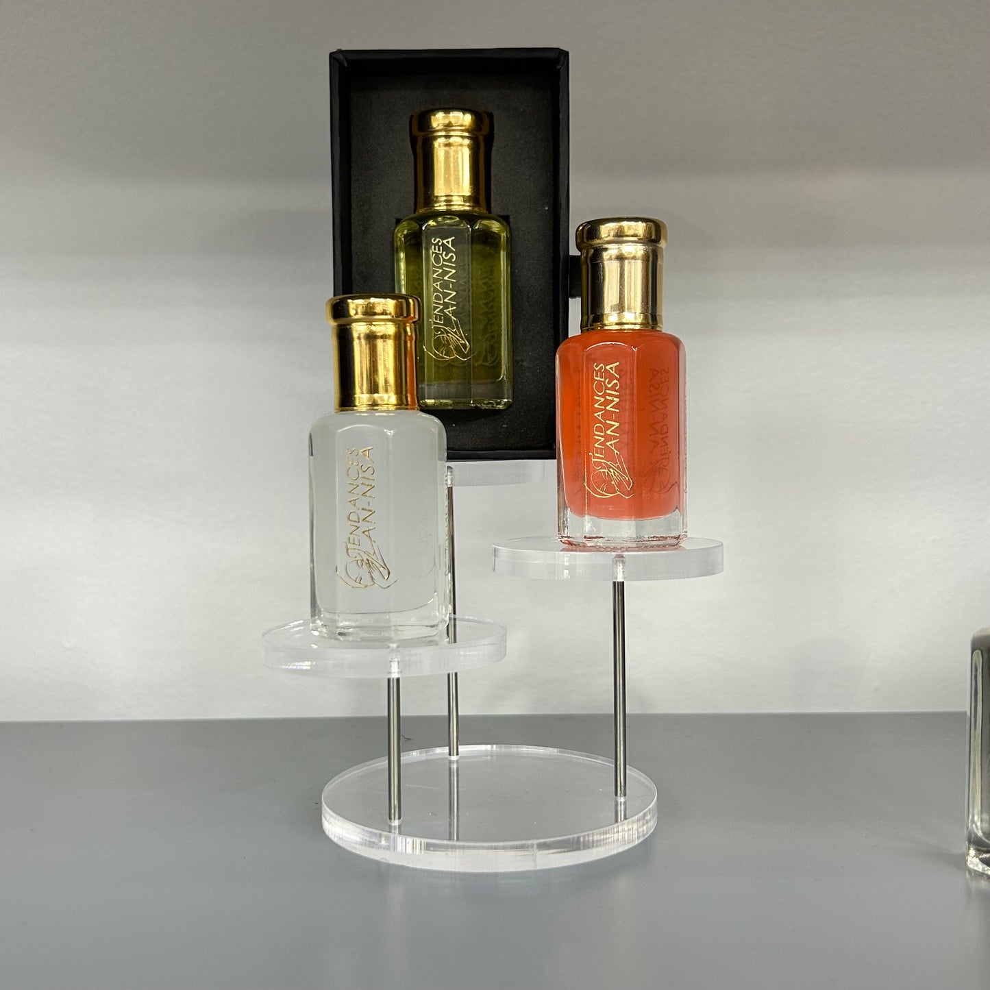 Musk Tahara Perfume with Natural White Musk, Floral, and Powdery Notes – Alcohol-Free & Skin-Friendly