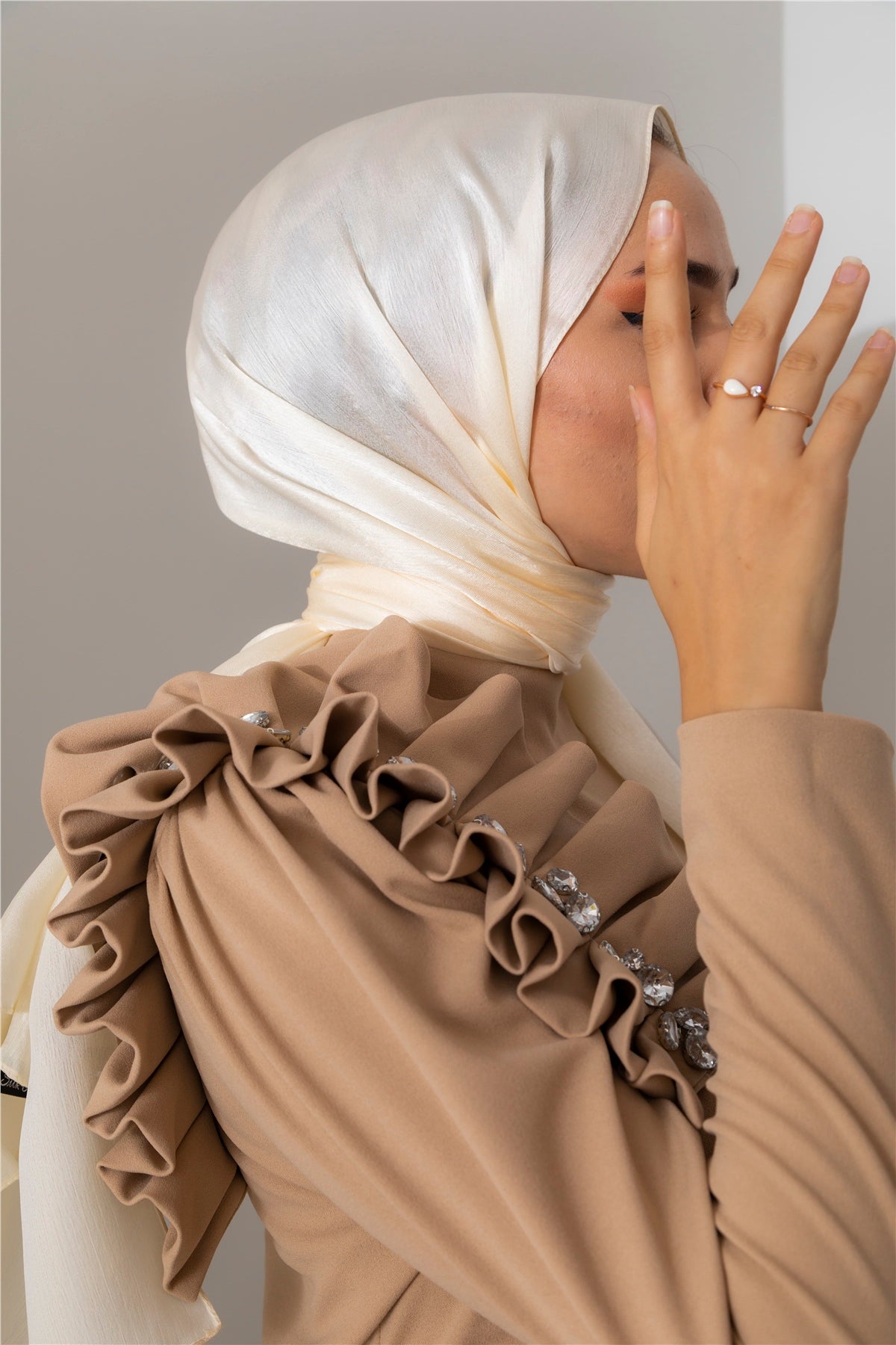 Exclusive Satin Hijab - Ivory