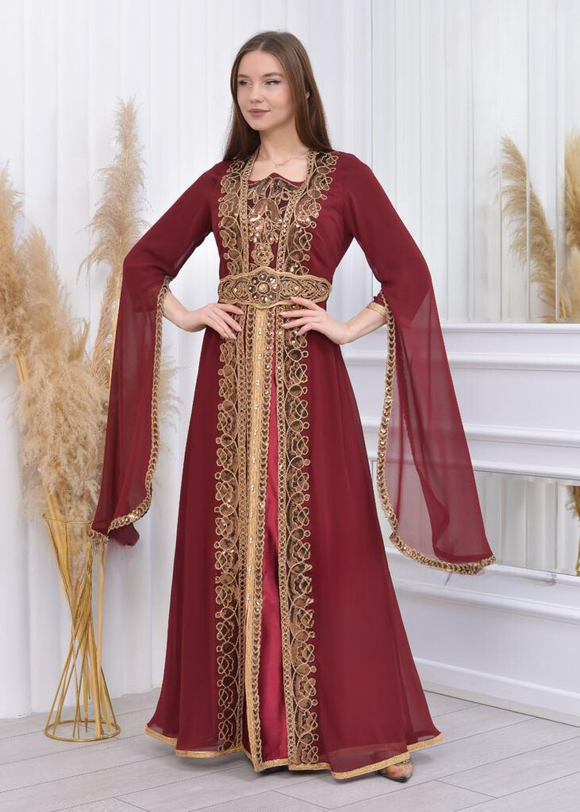 Embroidered caftan 2024