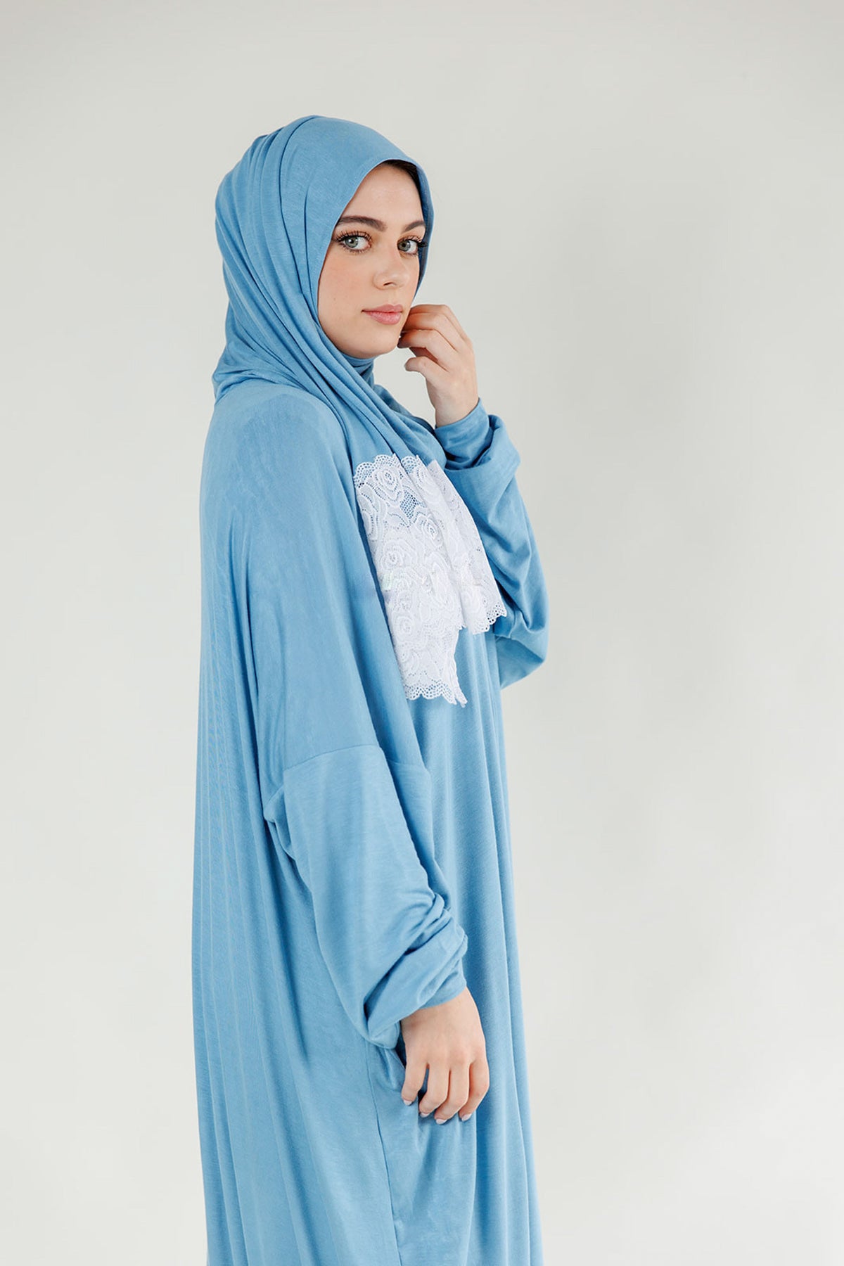 Robe de prière avec hijab attaché